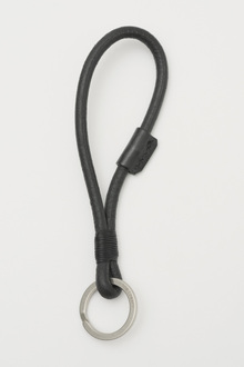 小物 OUR LEGACY HAND KEYRING \"BLACK LEATHER\" Our Legacy - Hand Keyring Black Leather