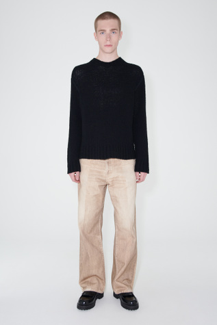 Regular Roundneck Black Merino Wool