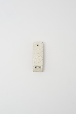 Pierced Key Holder Off White Cracked Leather