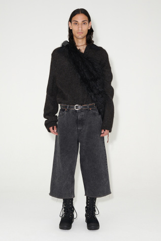 Capri Cut Overdyed Black Chain Twill