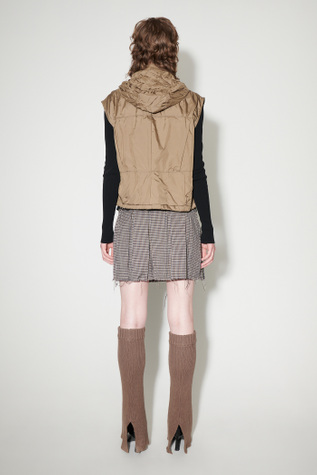 10990_b4dc6974c3-