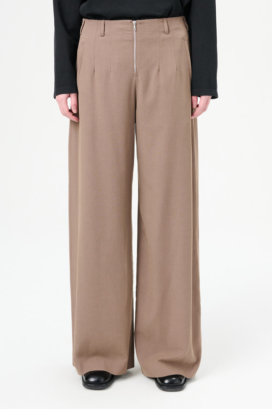 OUR LEGACY｜PANTS (SERENE TROUSER Lust Parachute Poplin Our Legacy Serene Trousers - Lust Parachute Popli | Garmentory