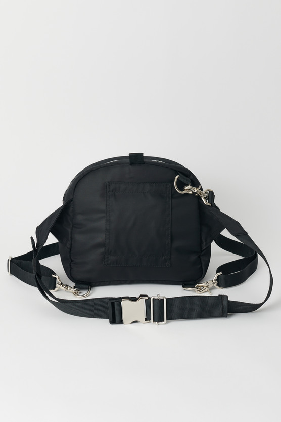 ☆OUR LEGACY☆VOLTA クロスパック OUR LEGACY Volta Crosspack Cross Body Bag | Black | FARFETCH TR