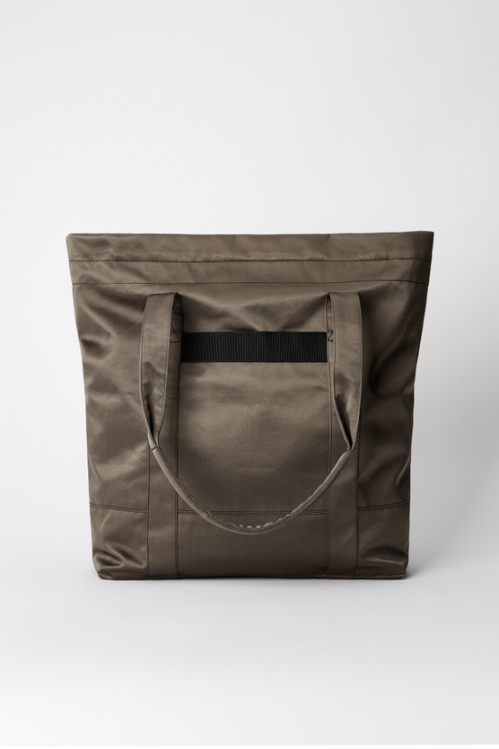 ★関税込★OUR LEGACY★FLIGHT TOTE Black Dense Liquid Nylon★ Our Legacy Flight Tote - Black | Garmentory