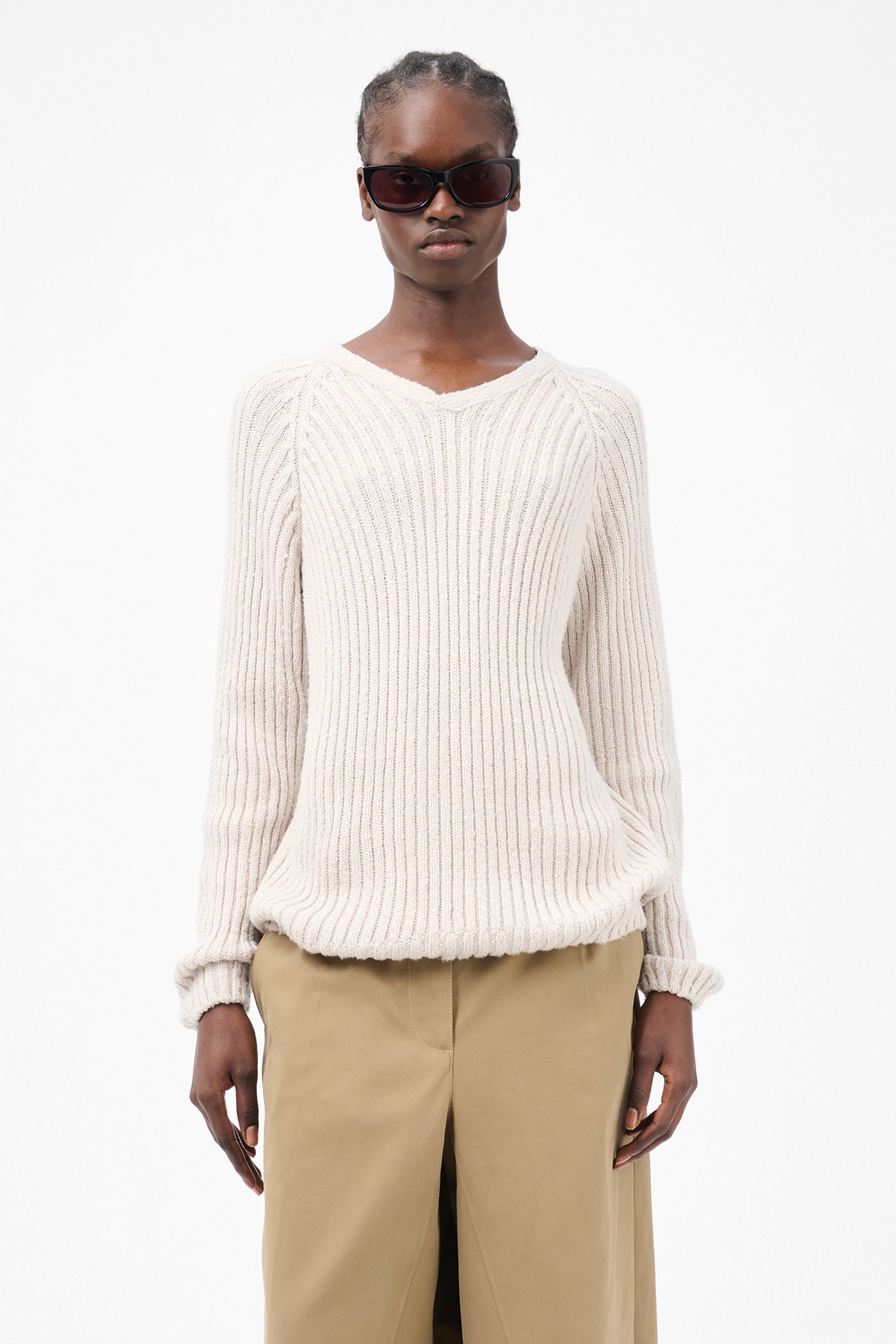 MATE V-NECK 2