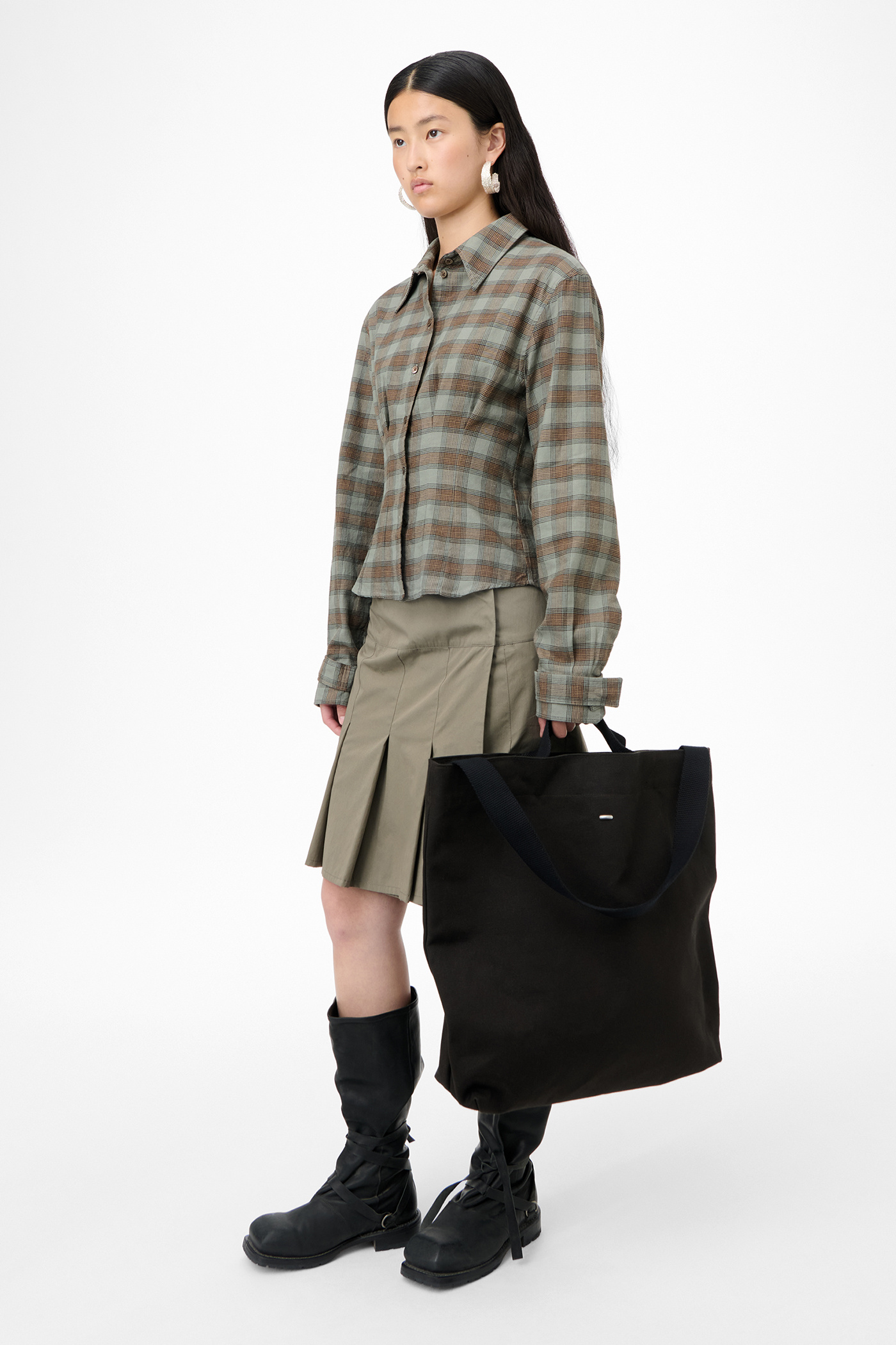 TOWERING TOTE 4