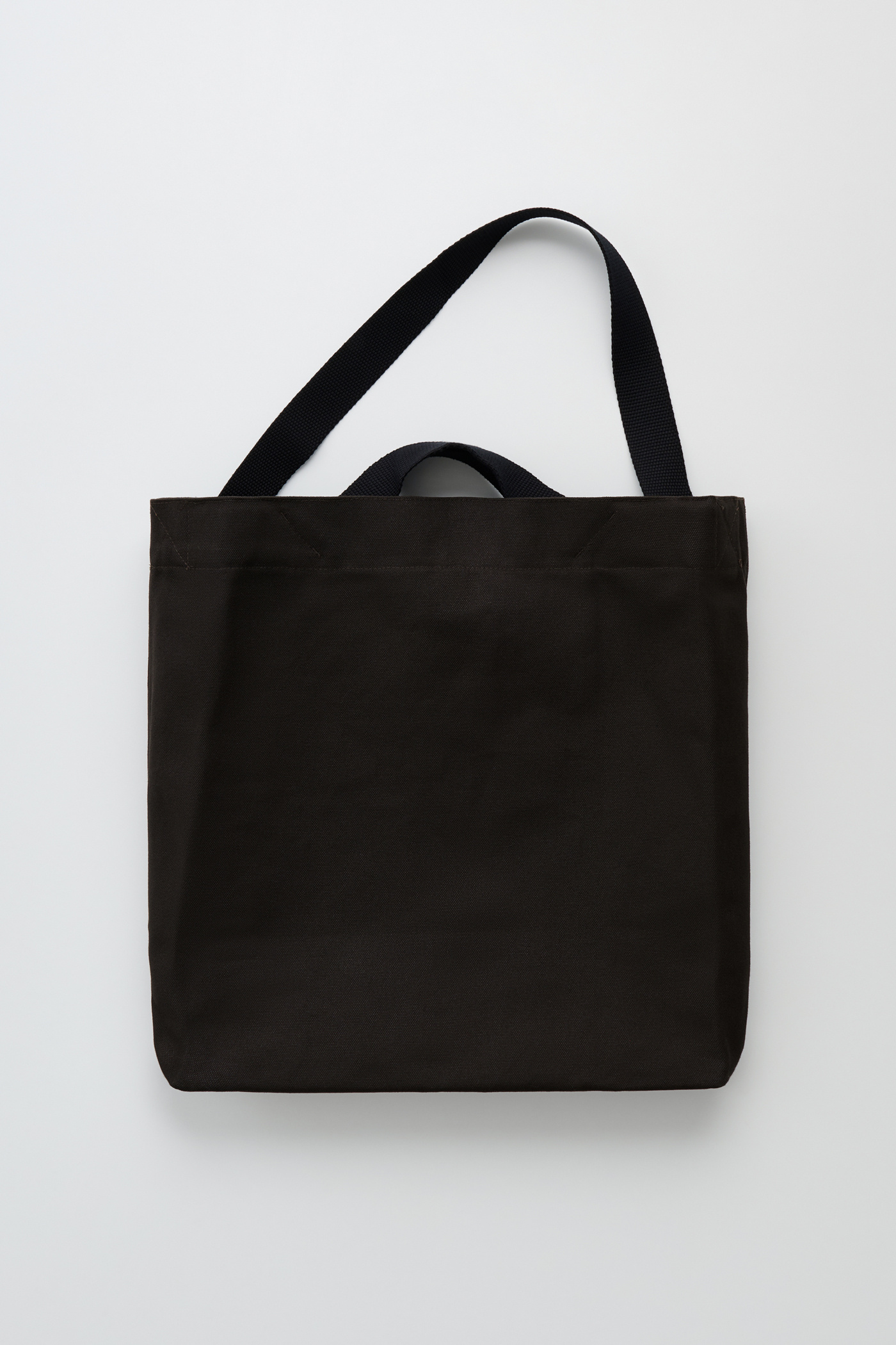 TOWERING TOTE 3
