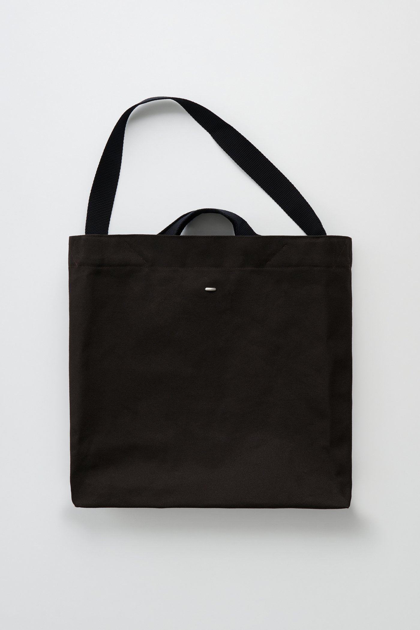 TOWERING TOTE 1