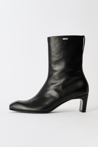 Karasu Heel Black Tensile Cattle Hide