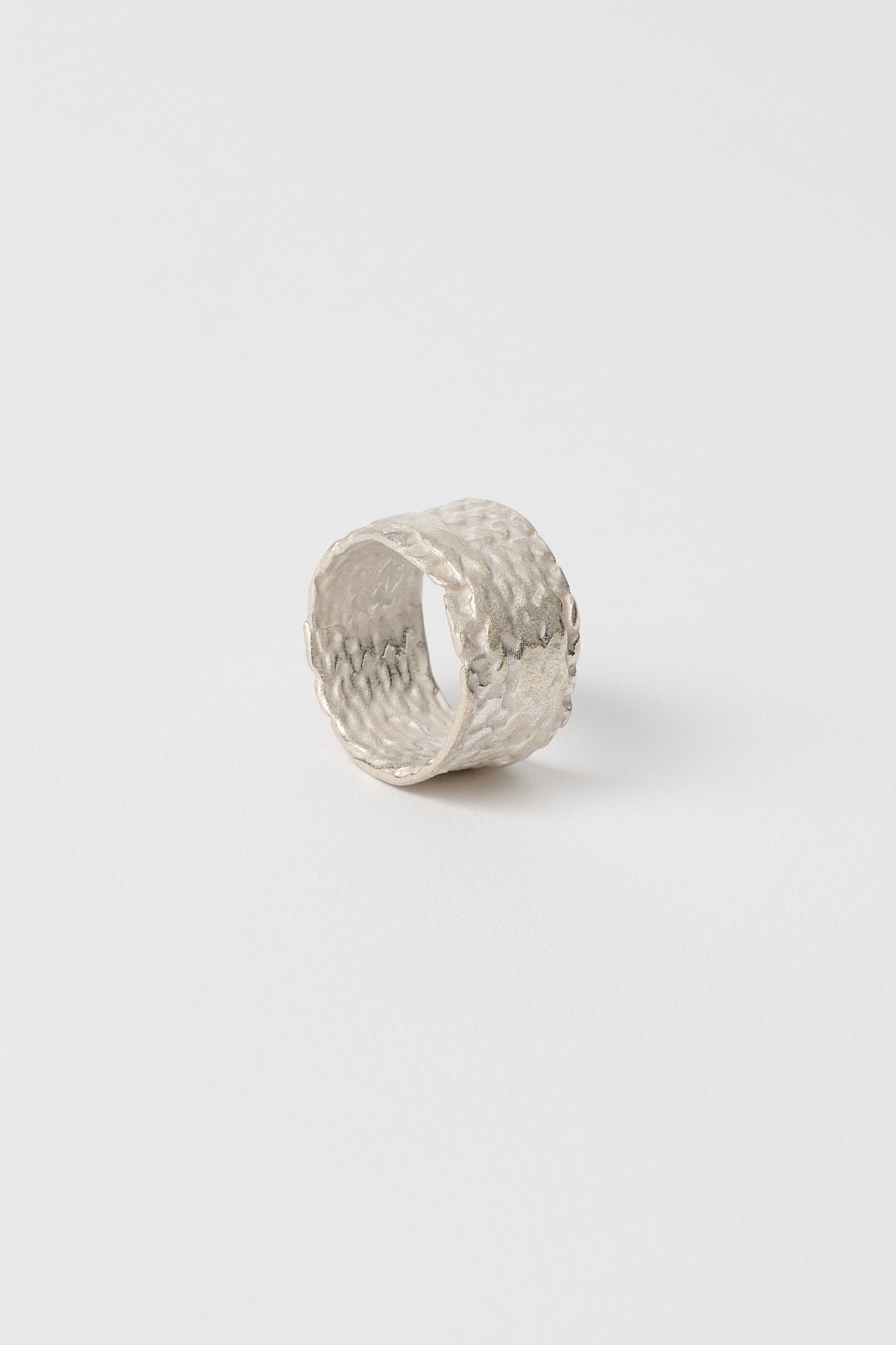 CASTED KNIT RING