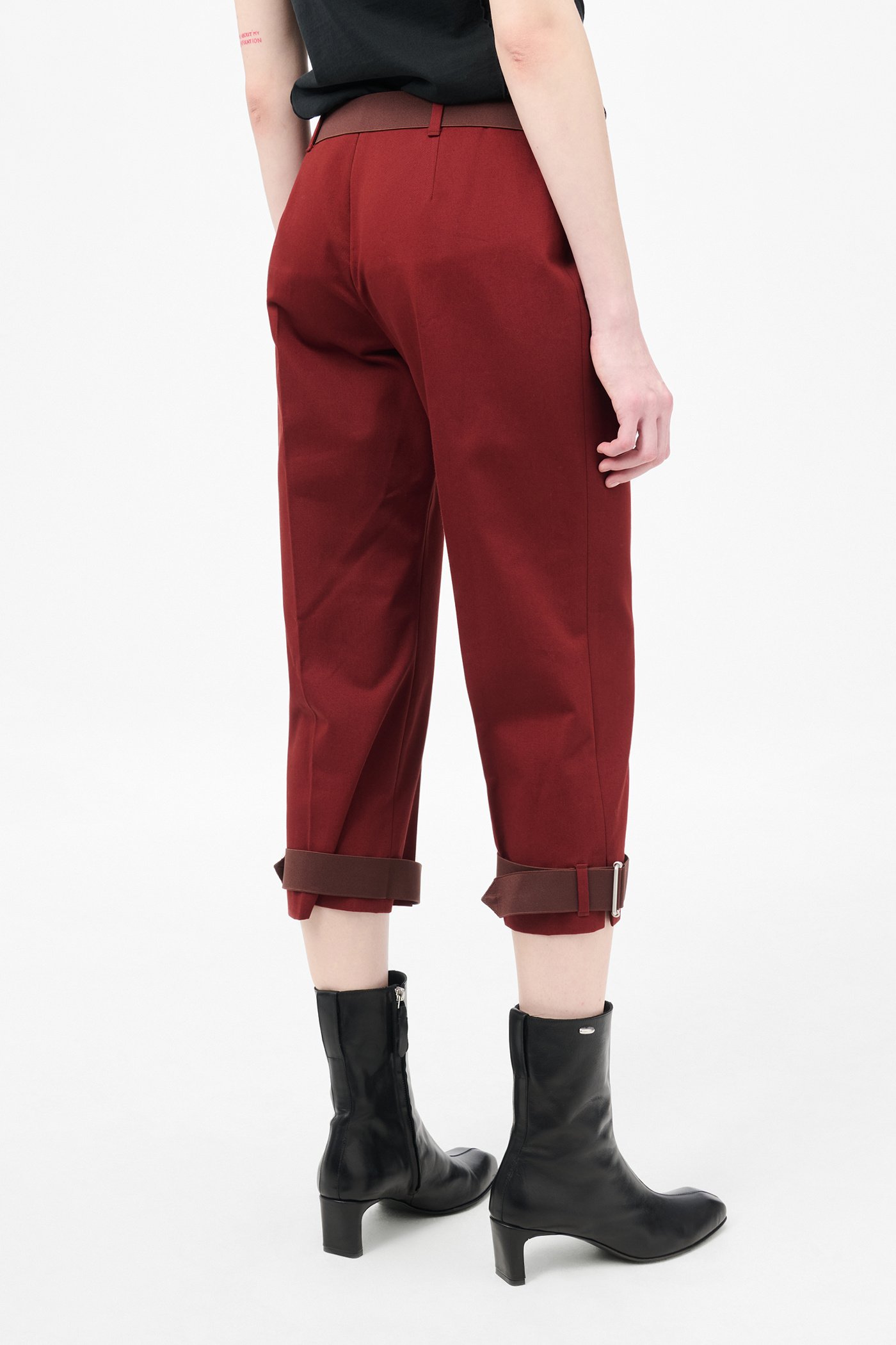 SPORTY CAPRI 4