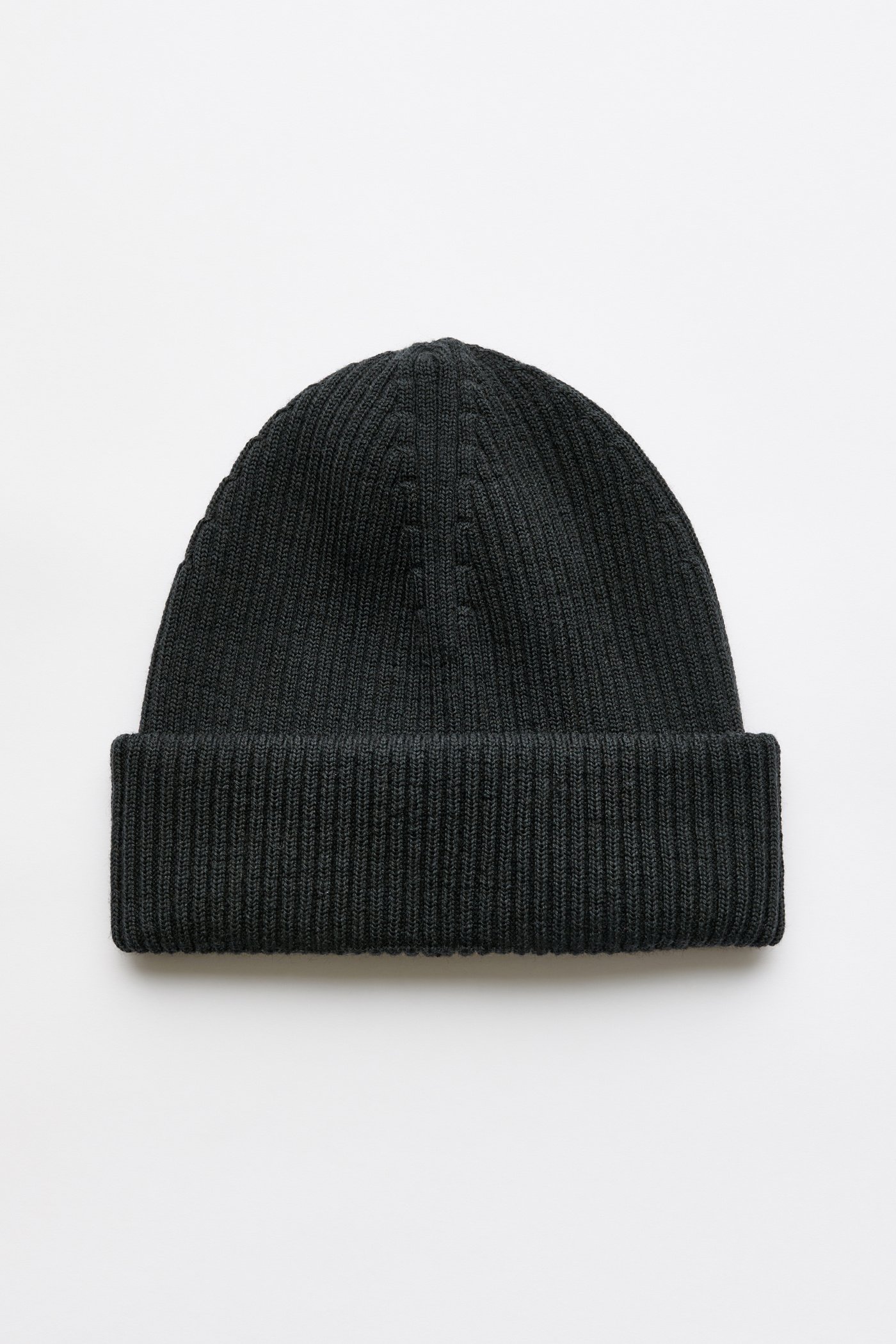 KNIT HAT 1