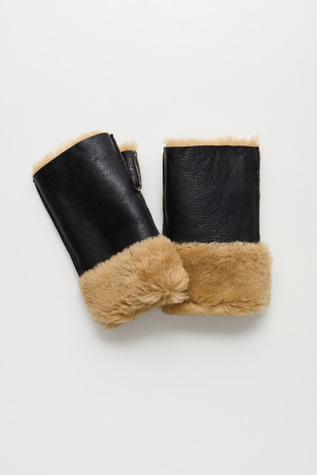 Blizzard Glove Natural Aviator Shearling