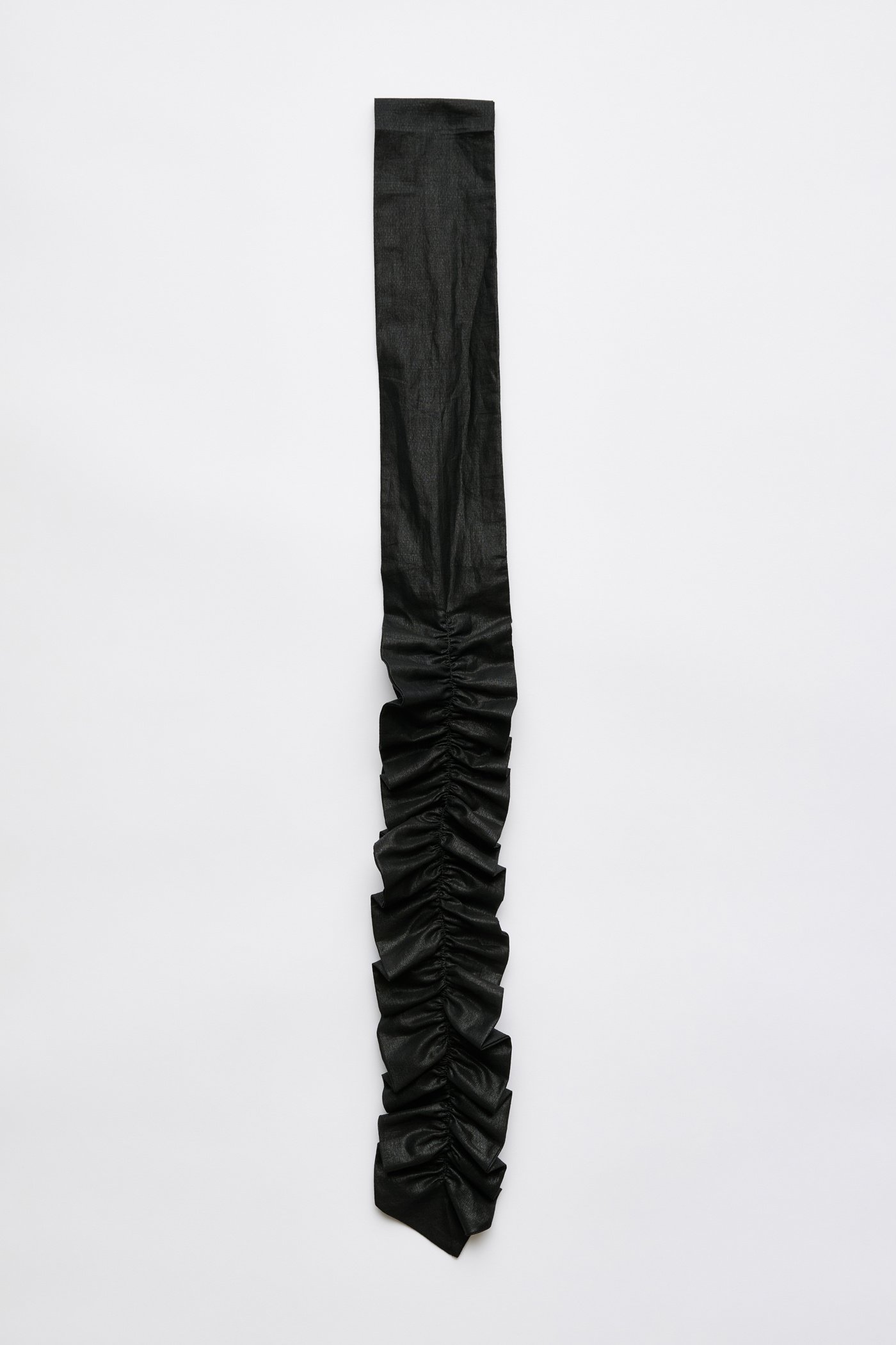 GATHERED TIE 2