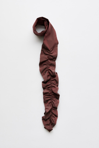 Gathered Tie Shining Cherry Crinkle Solaro