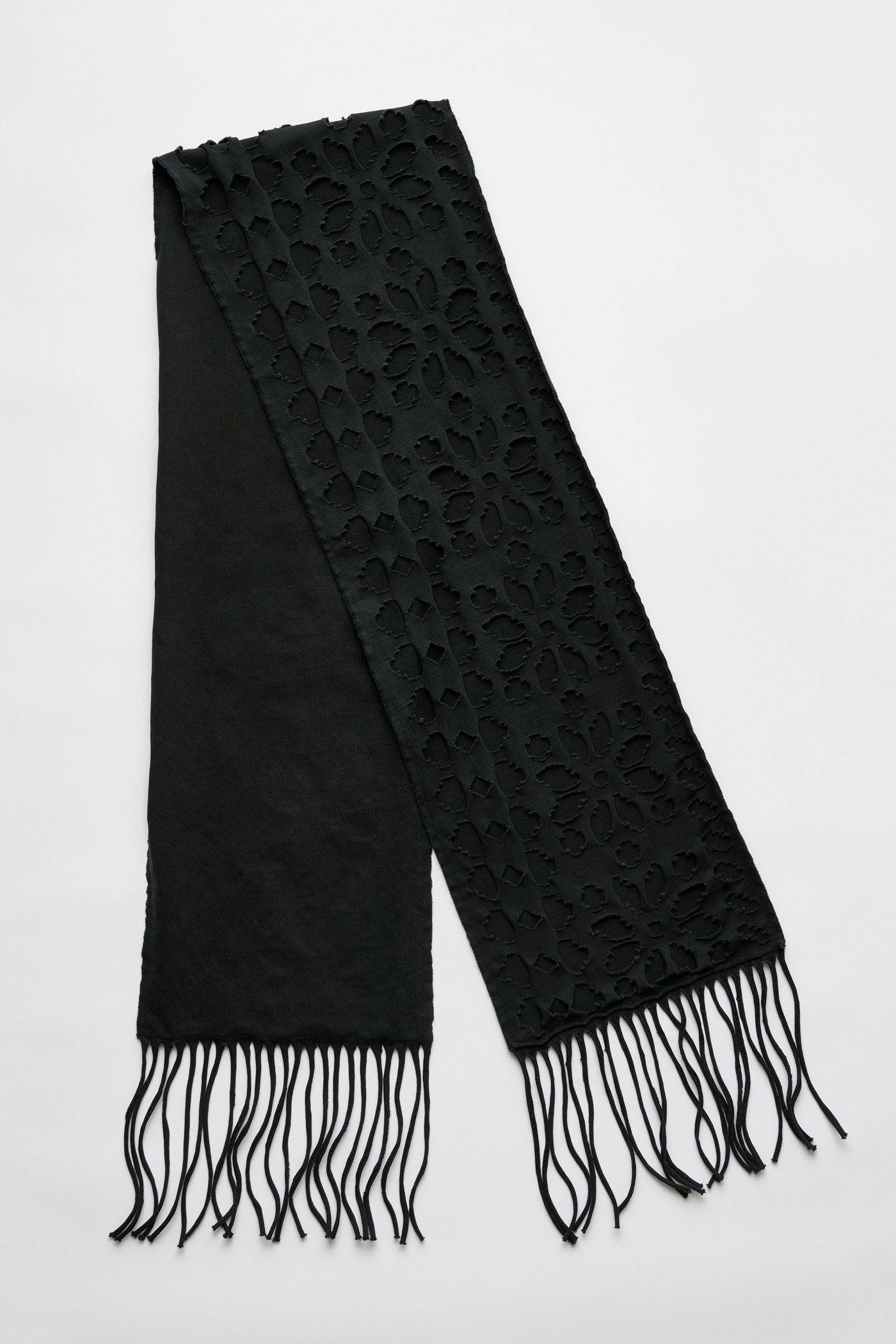 TORE SCARF 3