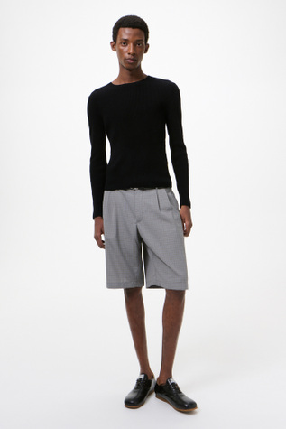 Compact Roundneck Almost Black Refined Silk