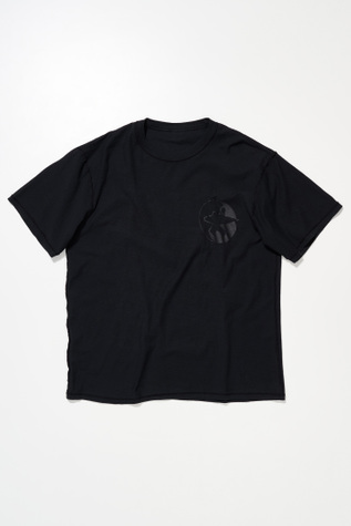 Ol Badge Pig. Dyed Tee Natural OD Black