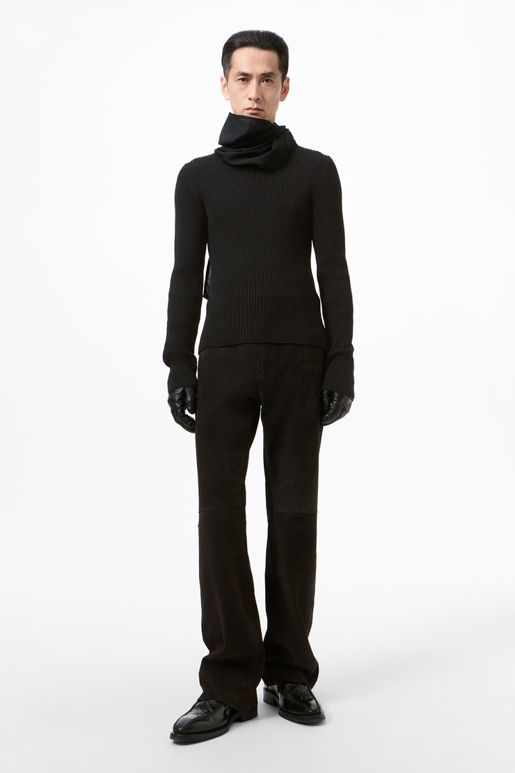 Compact Roundneck Black Rustic Merino
