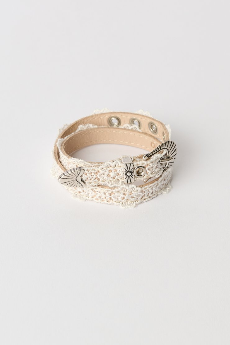 Cowboy Wrap Around Off White Floral Lace