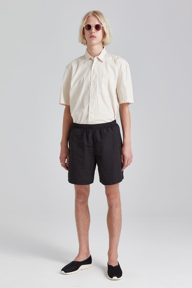 DRAPE TRUNKS