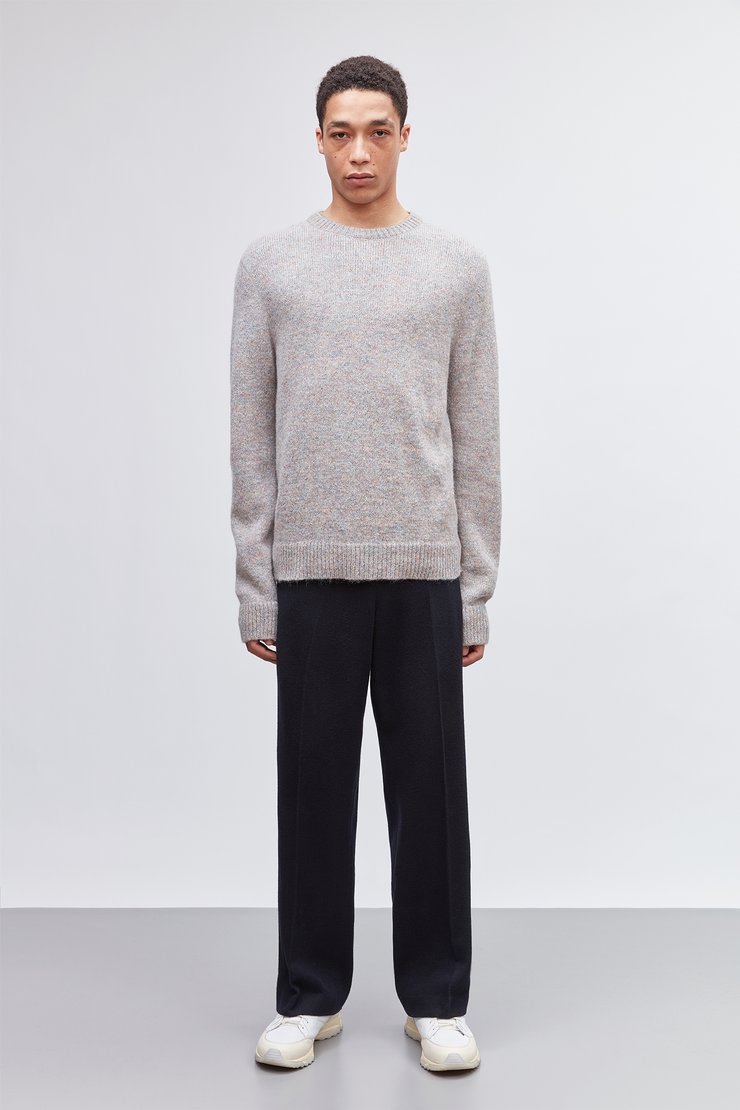 BASE ROUNDNECK