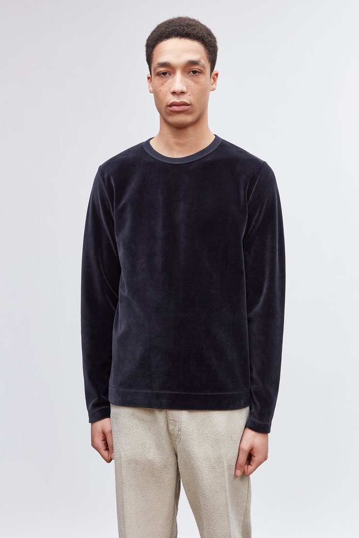 LONGSLEEVE T-SHIRT