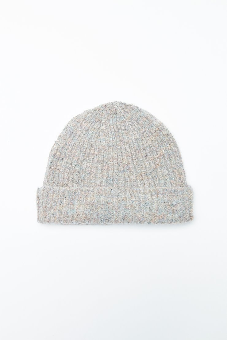 KNITTED HAT