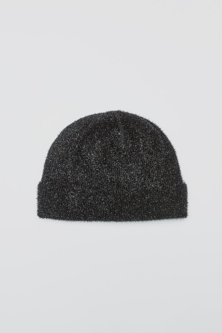 KNITTED HAT