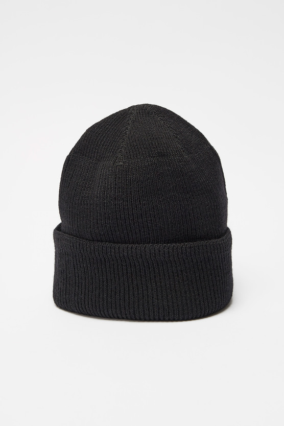 KNITTED HAT