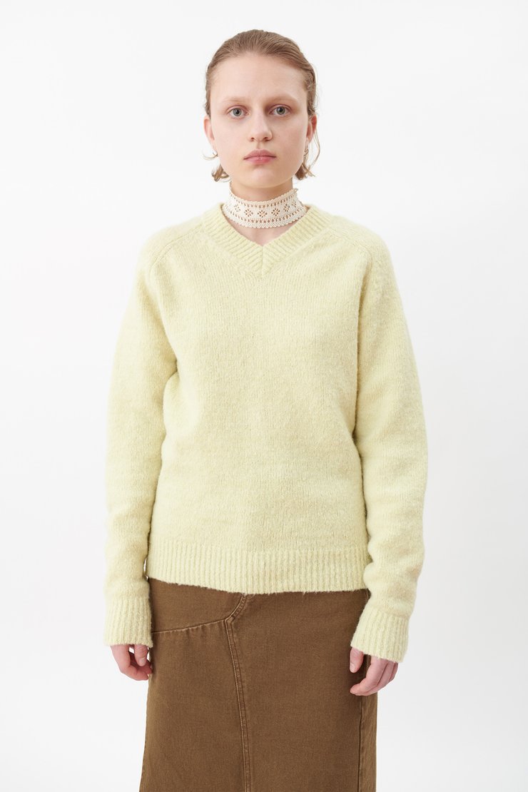 FIRST KNIT V-NECK