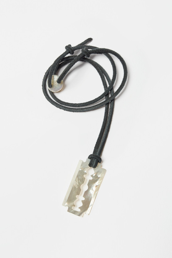 PEARL RAZOR NECKLACE