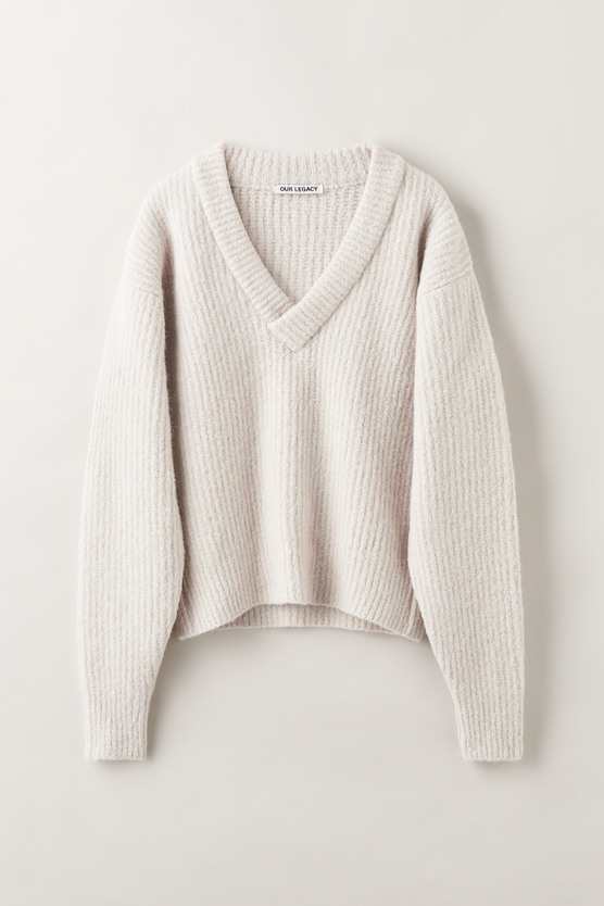 RELAXED V-NECK