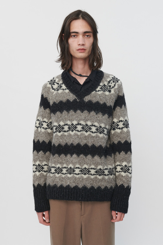 RAGLAN V-NECK