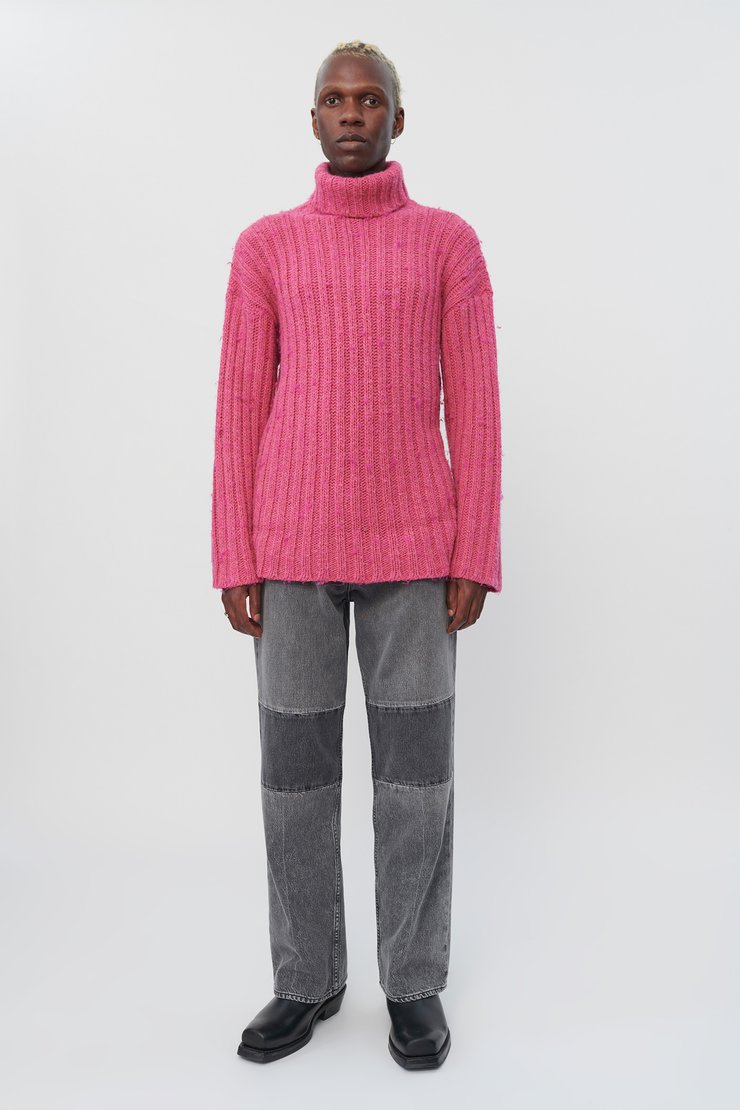 LARGE RIB TURTLENECK