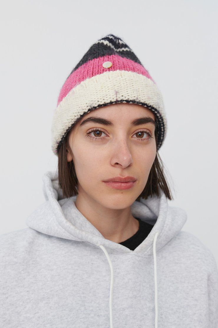 KNITTED HAT