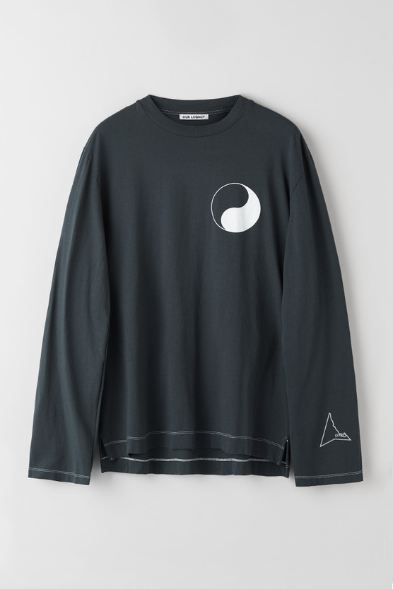 BOX LONGSLEEVE