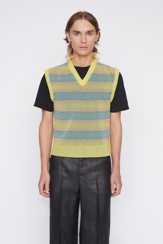 KNITTED VEST