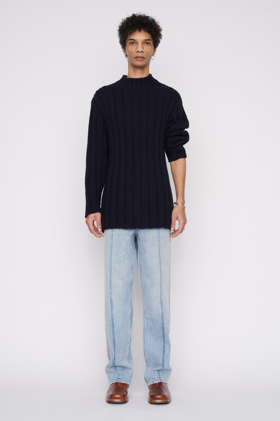 FUNNEL NECK