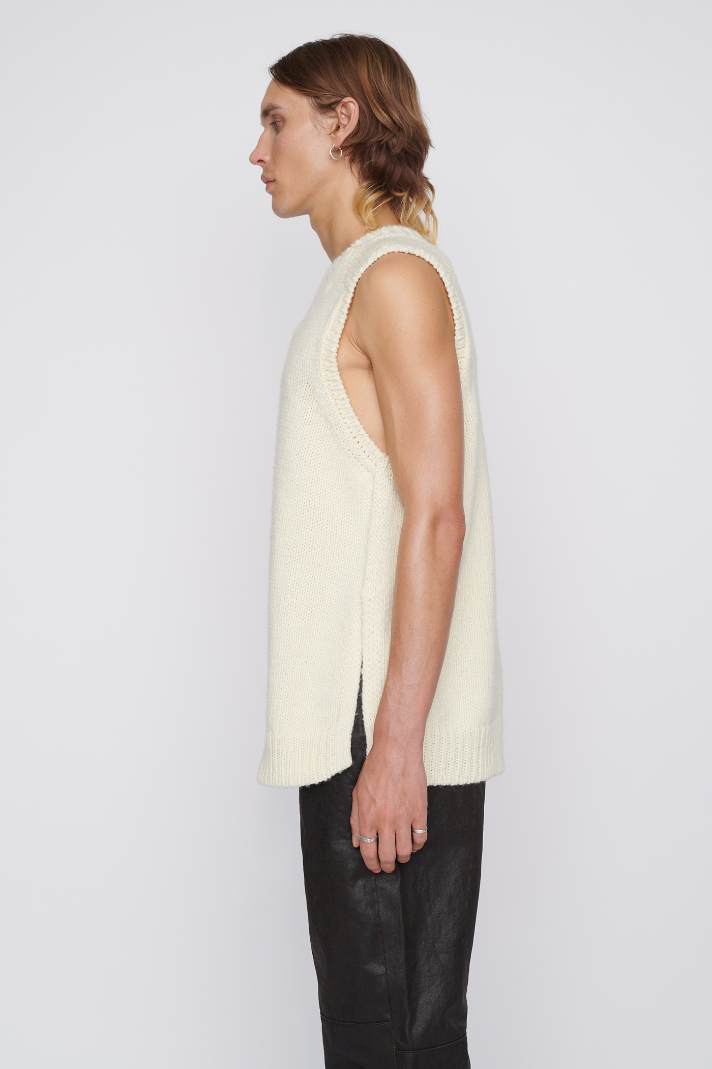 V NECK RAGLAN VEST 3