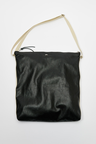 Capo Tote Cageian Black Fake Leather